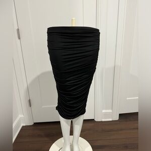 FashionNova black midi skirt